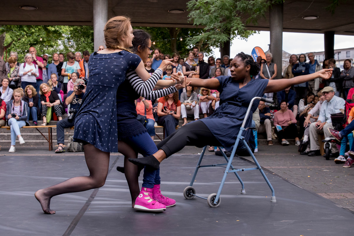 Compagnie DK-Bel (Frankreich): En toutes confiances